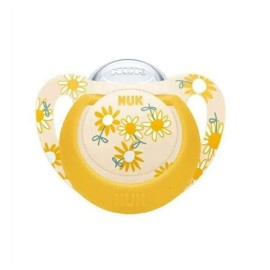 Nuk Star Πιπίλα Σιλικόνης 6-18m με Θήκη Κίτρινο 1τμχ 10.736.781