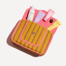 Caudalie x Maria De La Orden SUMMER PROMO 2026 με Foaming Cleanser 50ml & Gel Moisturizer 15ml & High Protection Lightweight Cream SPF50+ 20ml & Ange des Vignes Αφρόλουτρο 30ml