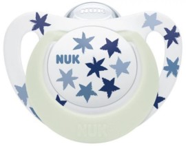 NUK Star Night Πιπίλα Σιλικόνης 6-18m με Θήκη & Κρίκο Μπλε Αστεράκια 1τμχ 10.736.752